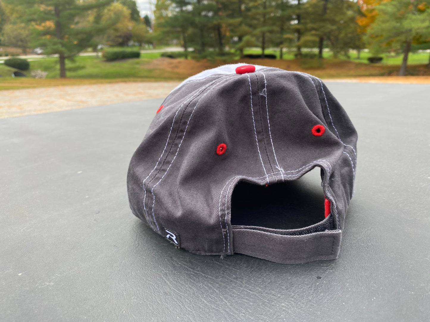 Chardon Hilltoppers White/Charcoal
